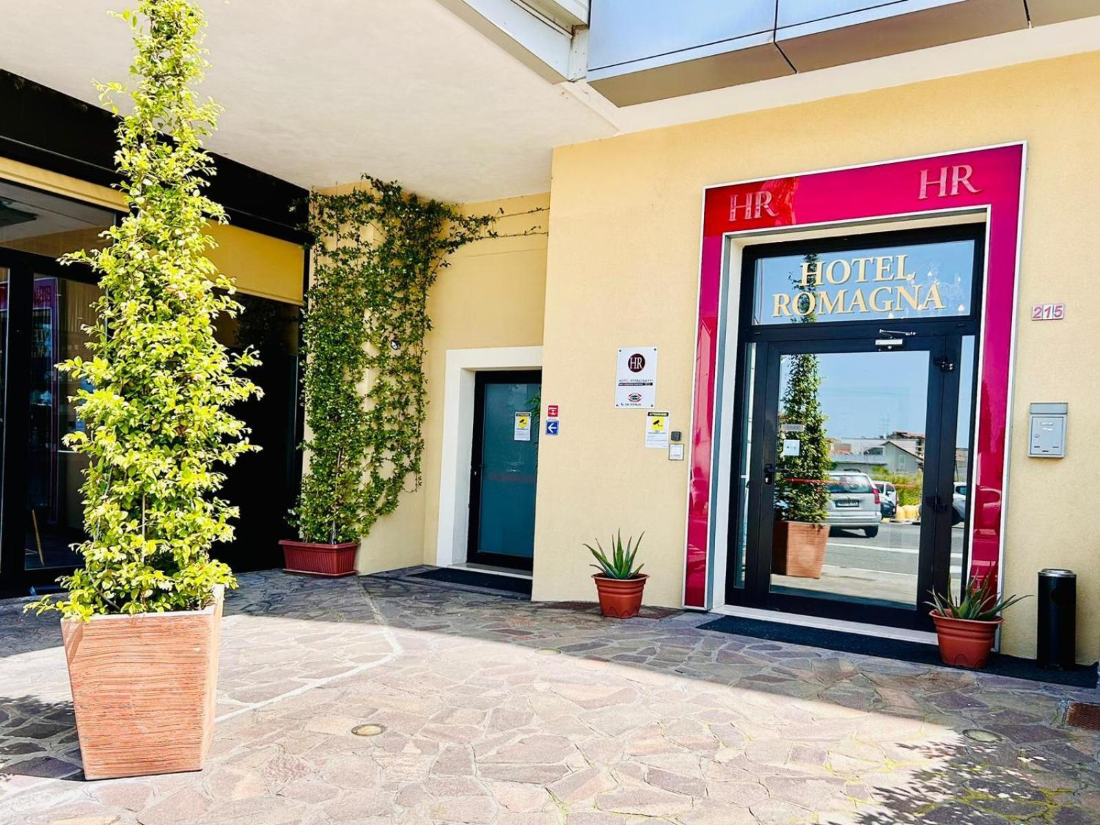 Hotel Romagna Cesena Esterno foto