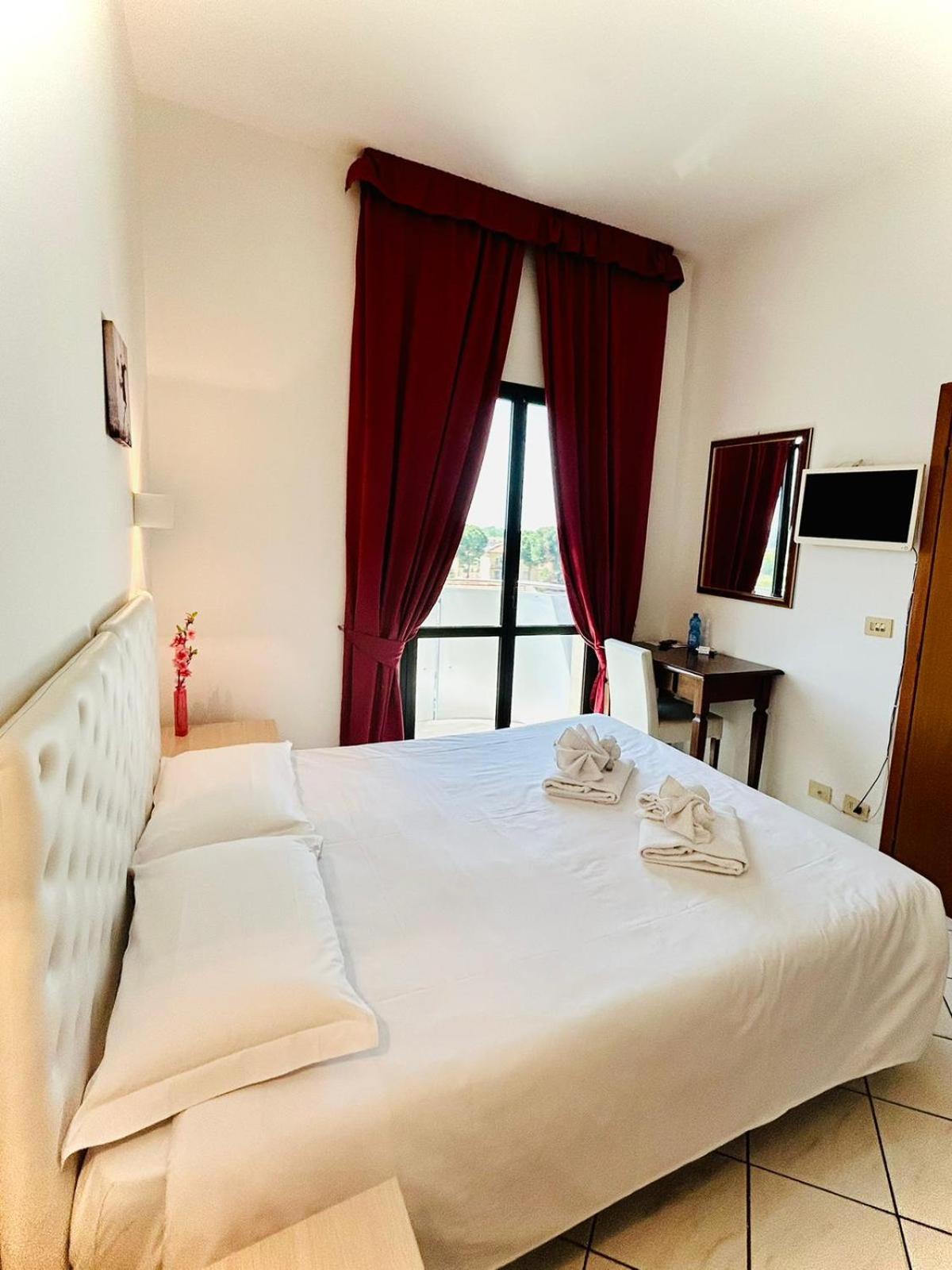 Hotel Romagna Cesena Esterno foto
